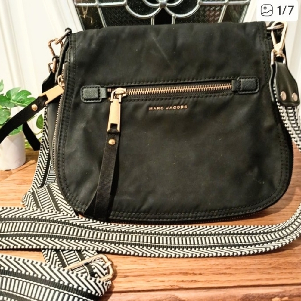 MARC JACOBS VINTAGE 90S NOMAD NYLON SAFFIANO STRAP CROSSBODY BODY
